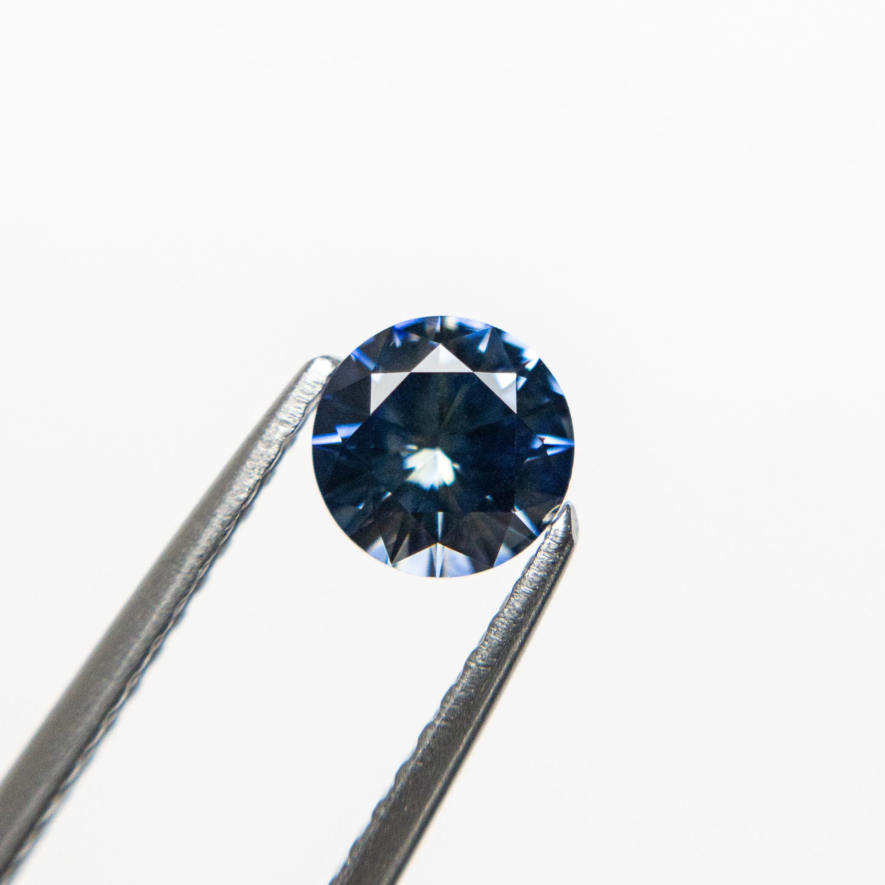 0.66ct 5.27x5.25x3.31mm Round Brilliant Sapphire 20789-01