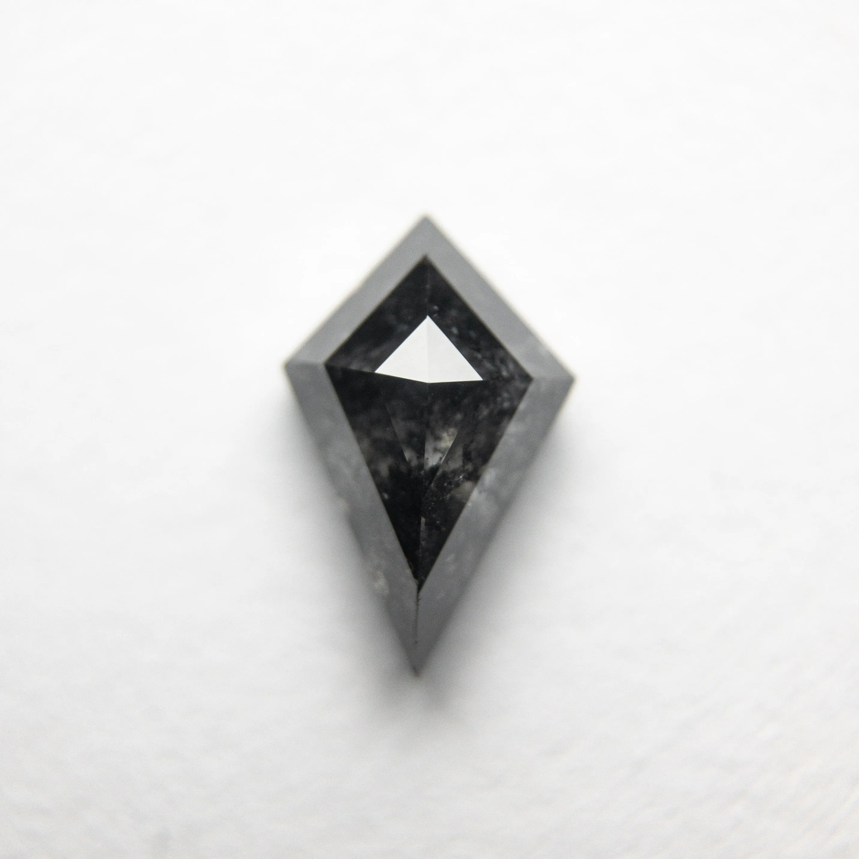 0.95ct 8.56x5.46x3.38mm Kite Rosecut 18363-05