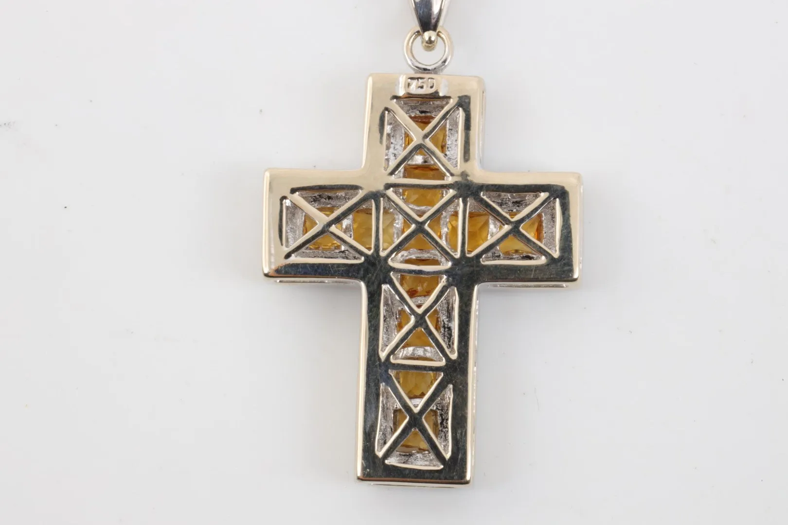 18k White Gold 0.55tcw Diamond 3.81tcw Citrine Cross Pendant (8.75g.)