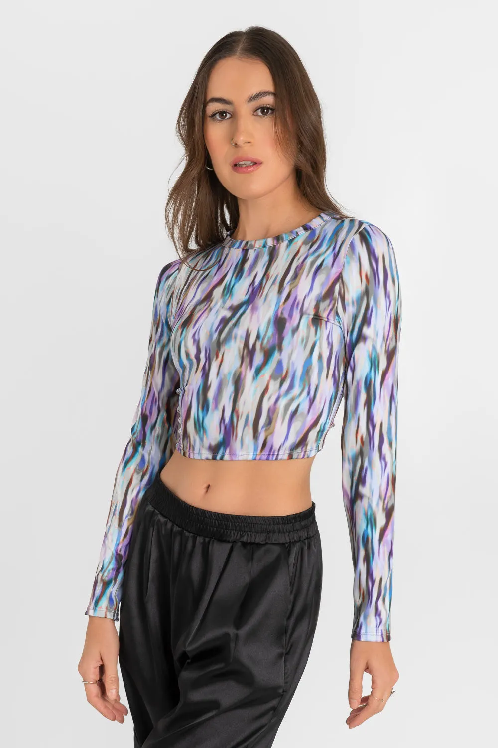 Crop top abstracto con cut out espalda