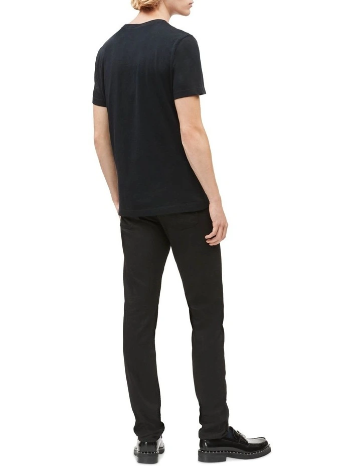 Essential Slim Tee in Black