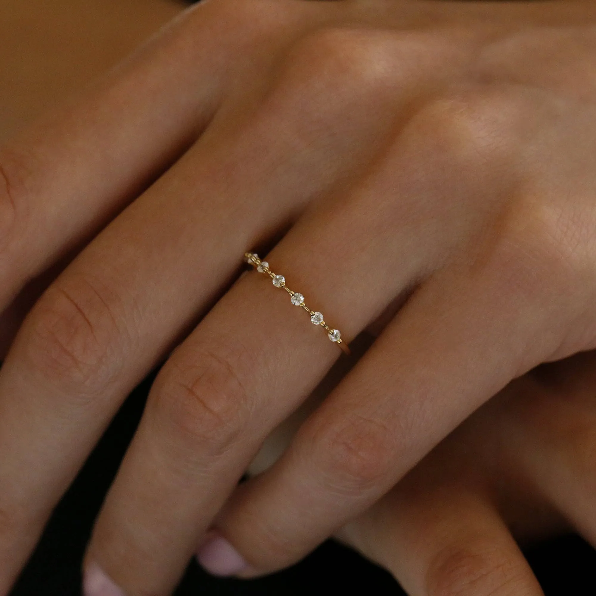 FLOATING ETERNITY BAND