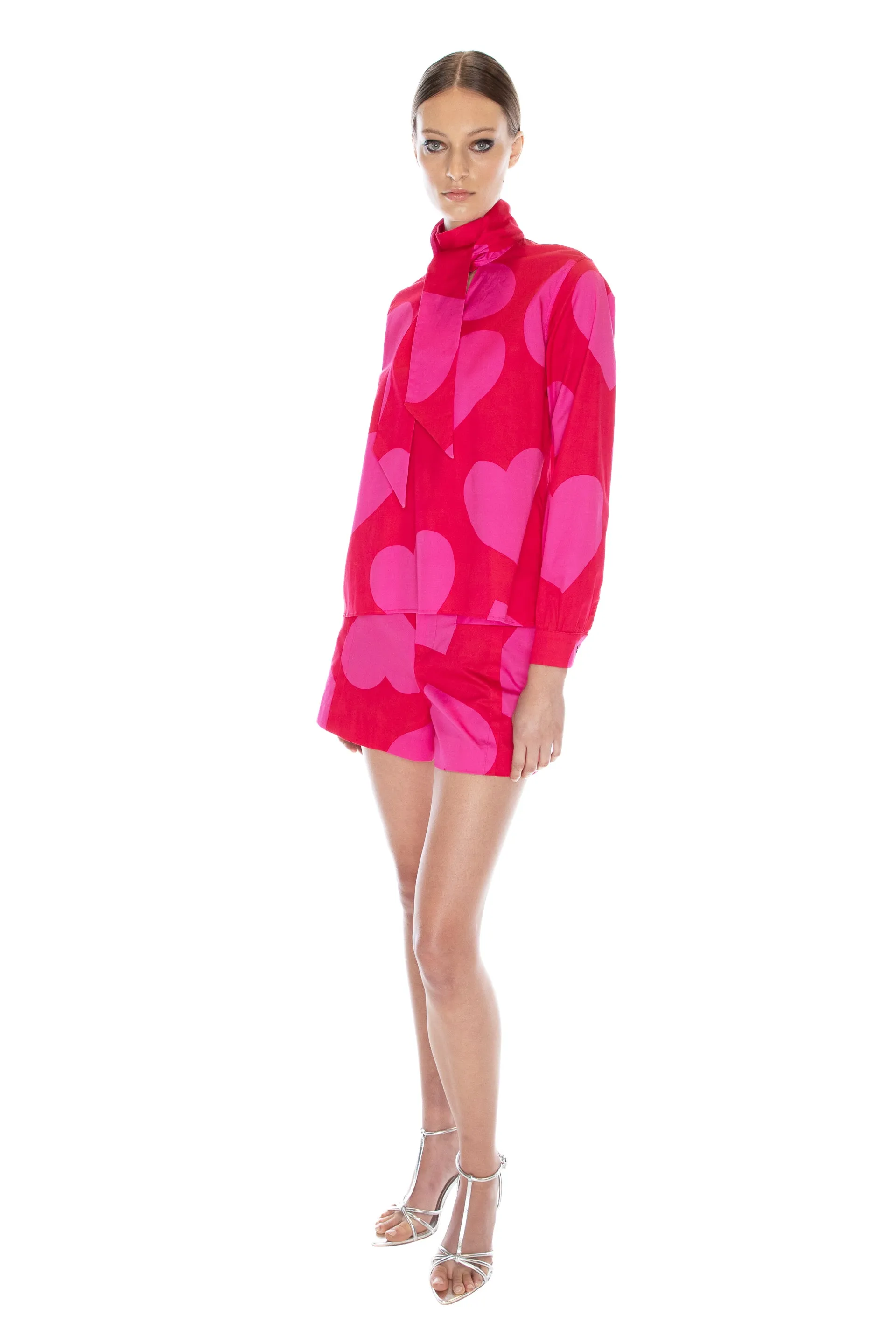 'PINKY RED HEARTS' SLIM KEITH TIE BLOUSE