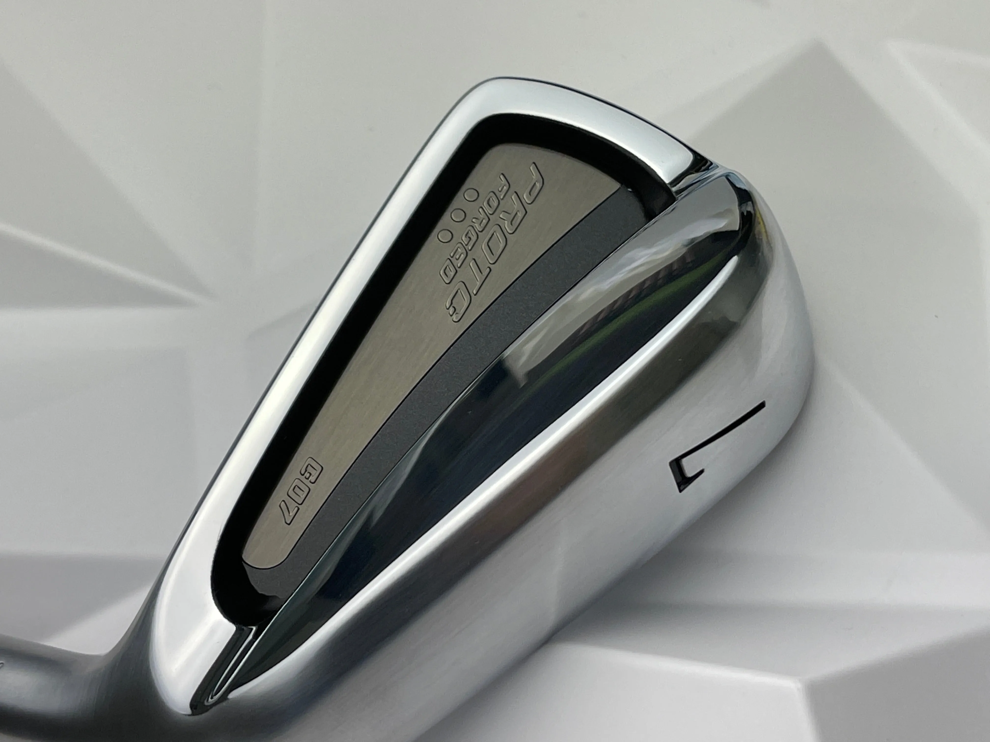 Proto Concept Irons C07